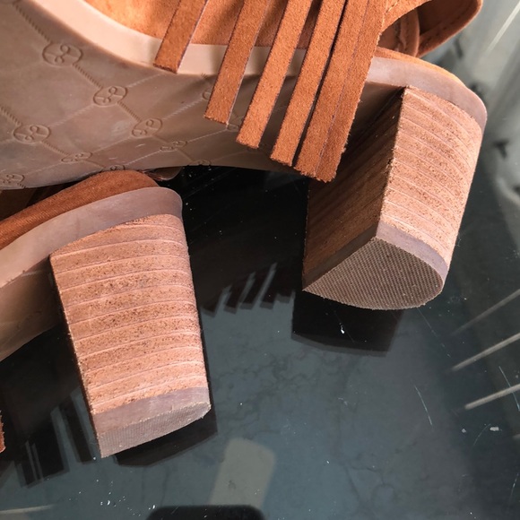 Fringe Boho Western Block Heel Faux Suede Shoes Size 6 EUC - Picture 7 of 9